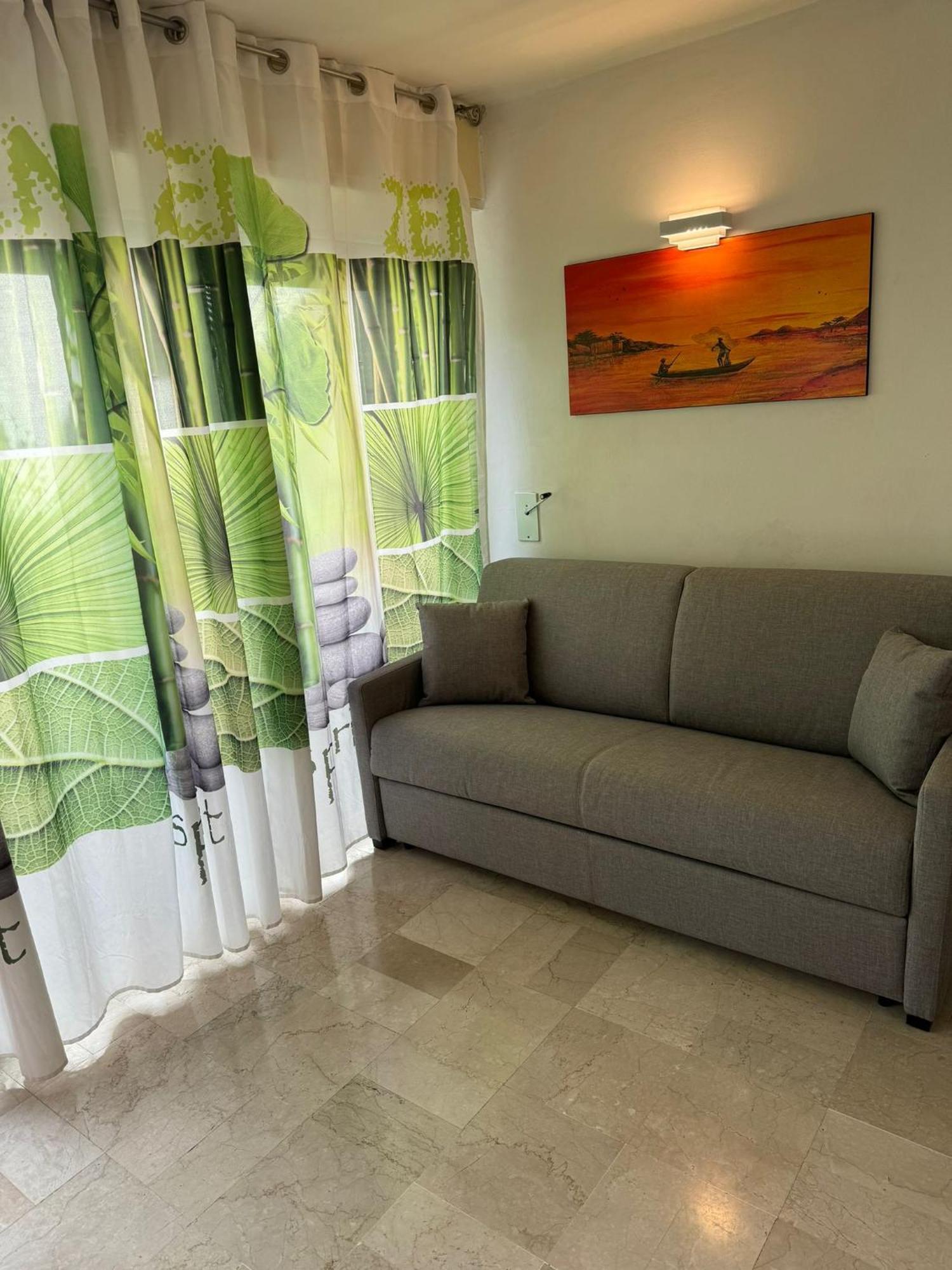 Appartamento Lido 'With Parking Space Included' Toscolano Maderno Exterior photo